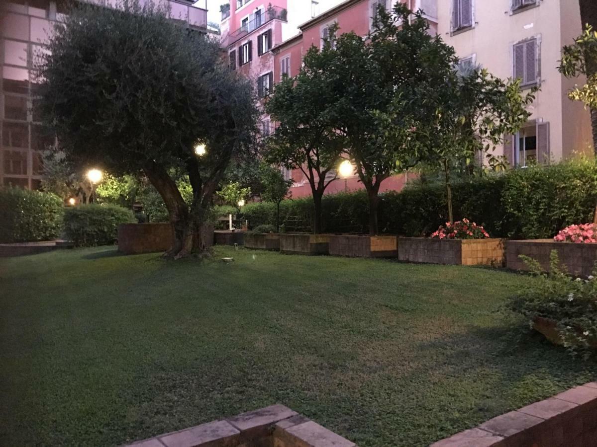 La Casa Di Cristian A Trevi * Rom